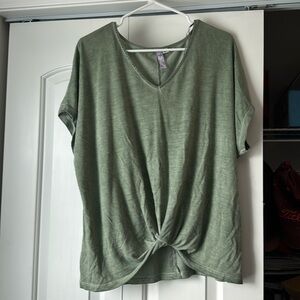 Green v neck tee